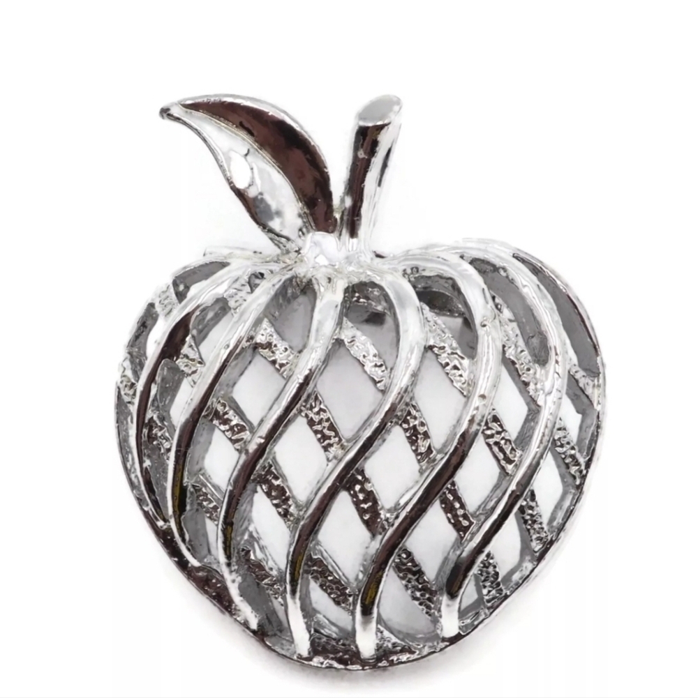 1960's Vintage Gerry's Silver Tone Openwork Apple Fruit Fashion Brooch Pendant